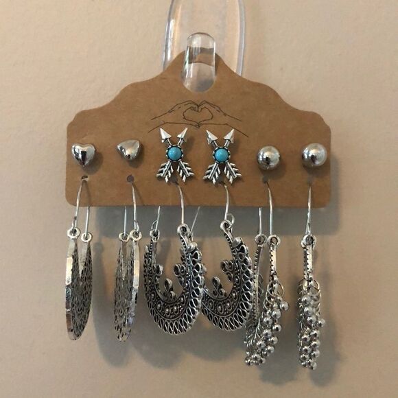 6 pair new fashion earrings - Picture 1 of 1
